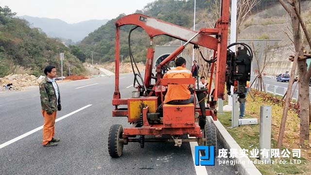 波形护栏 (2).jpg